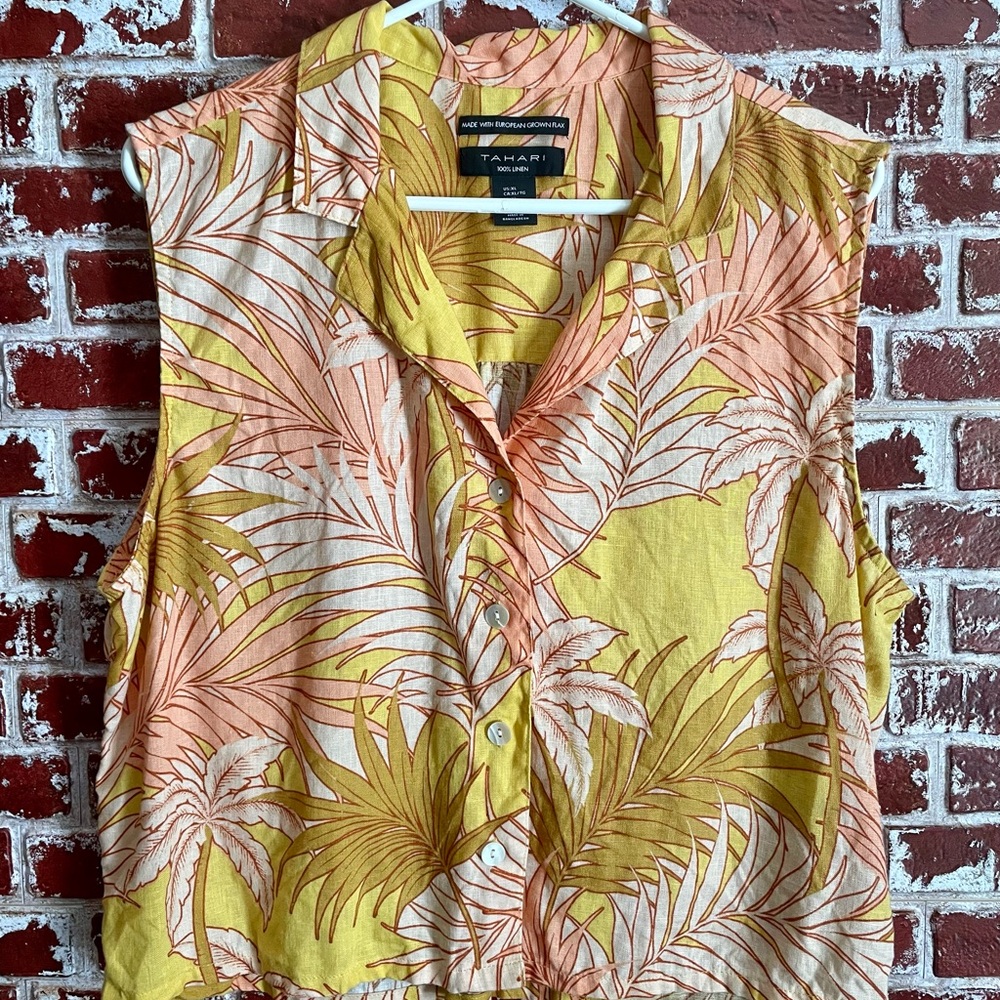 Tahari Women's Tropical Leaf Print Blouse - Yellow and Pink. Women’s XL
